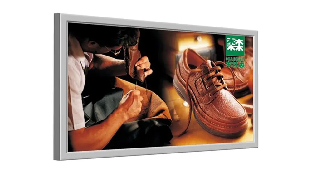 コンパクトな薄型構造